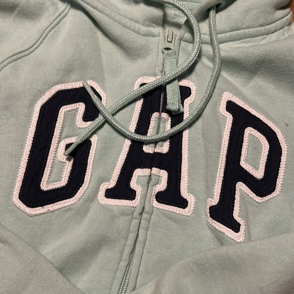 GAP hoodie - Picture 2 of 4